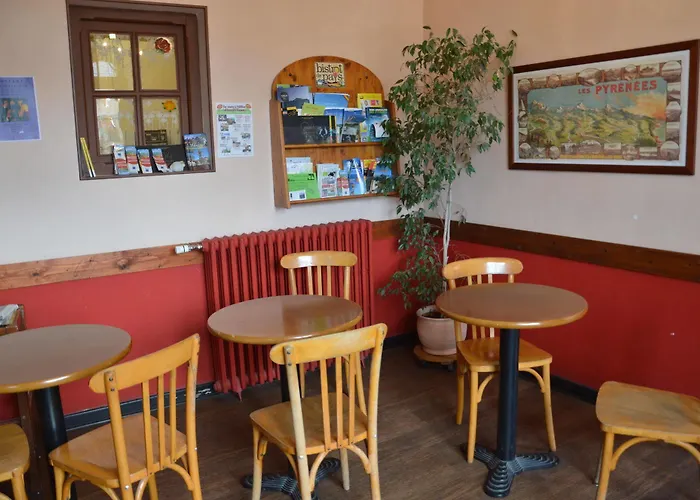 De La Gare Отель 2*